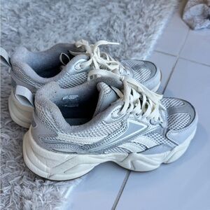 Reebok White and Gray Mesh Sneakers